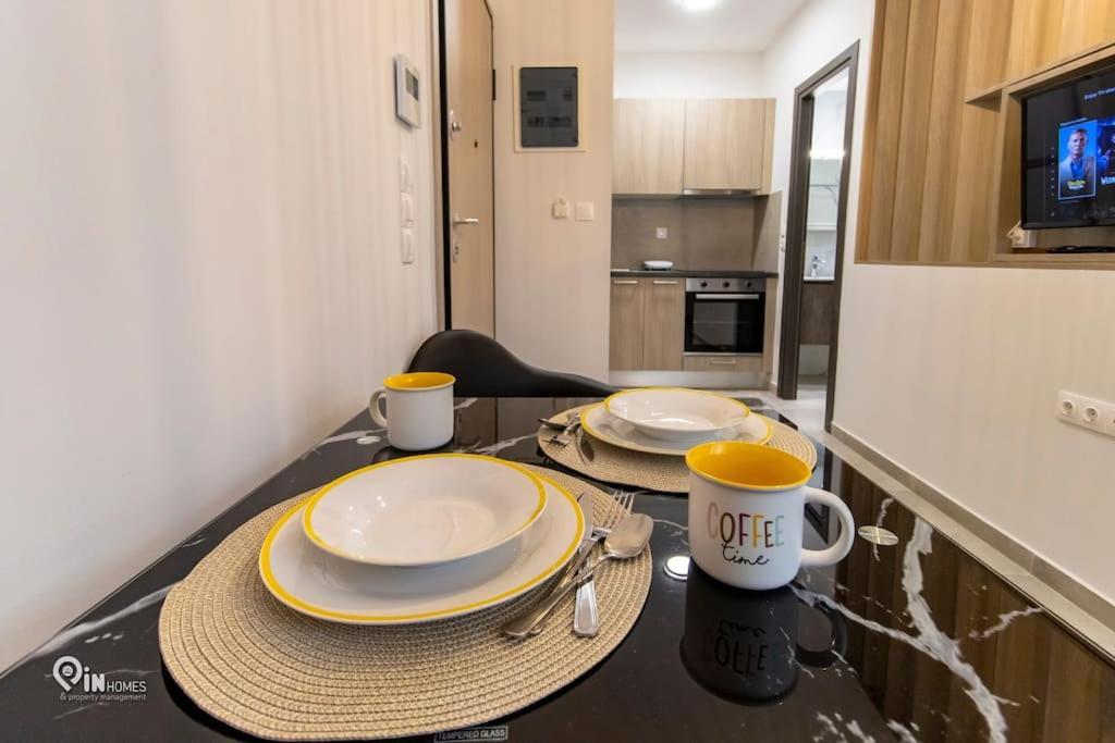 Apartment 'apolon' Next To Metro